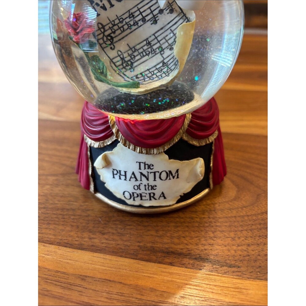 Vintage 1996 The Phantom of the Opera Musical Snow globe - Picture 3 of 6